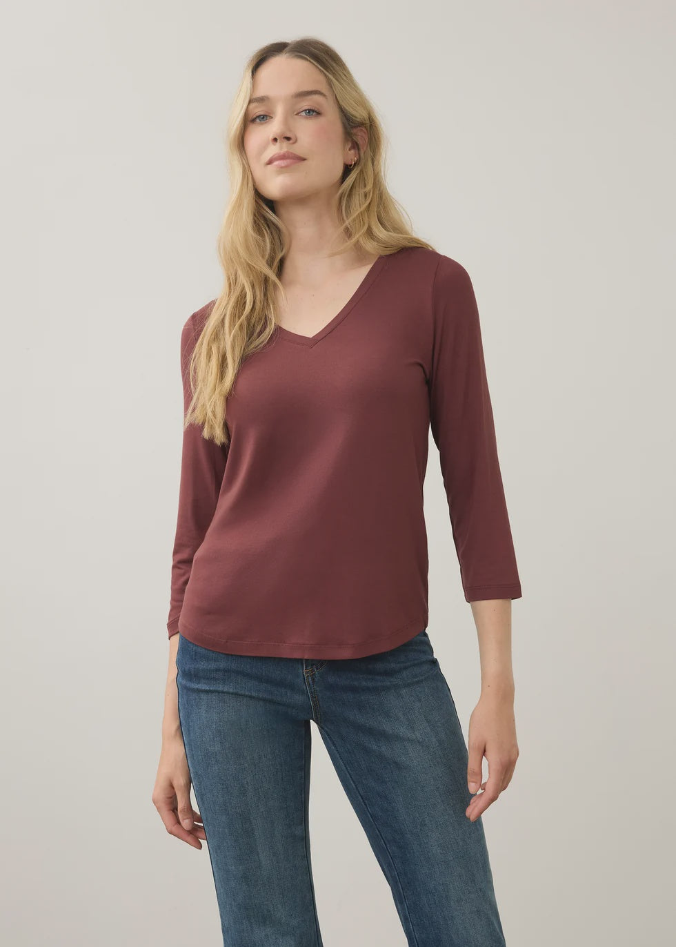 3/4 Sleeve V Neck Top / Fig