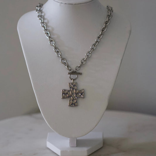Hammered Cross Toggle Necklace/ Stainless Steel