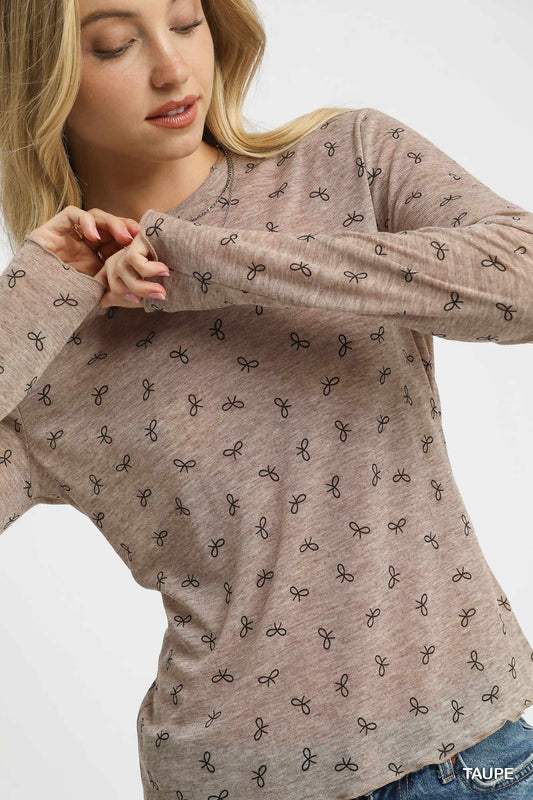 Lightweight Bow Print Top