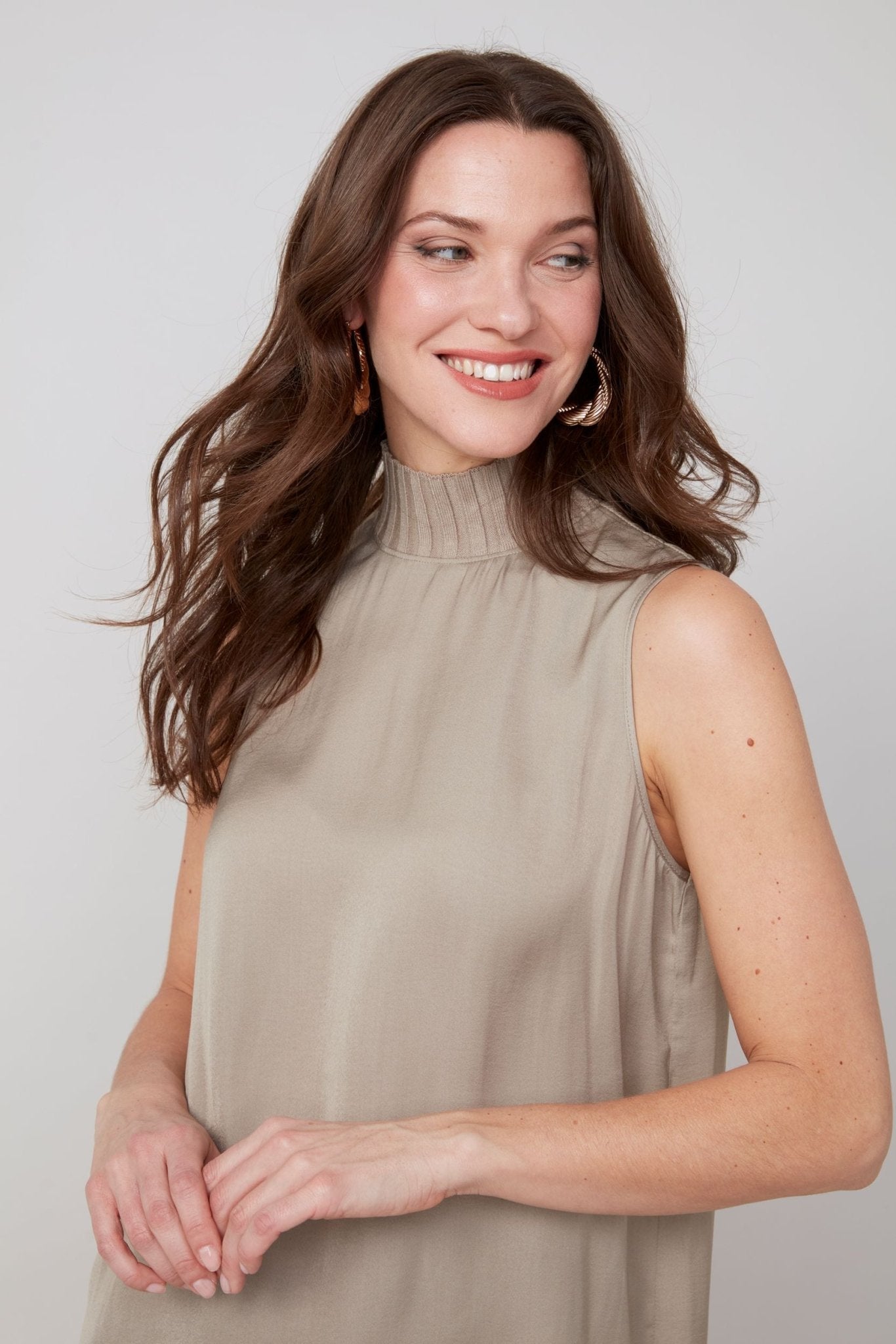 Mock Neck Sleeveless Top R5118 - Hello Beautiful BoutiqueTopRenuar