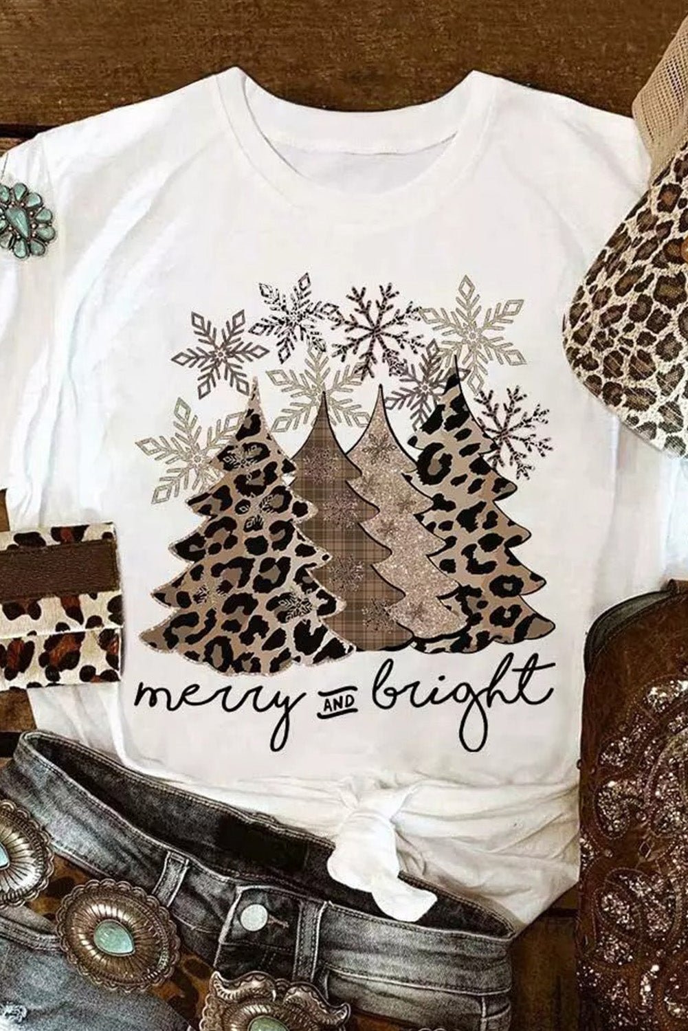 Sara Trees Fashion Graphic Tee - Hello Beautiful BoutiqueGraphic TeesThreaded Pear