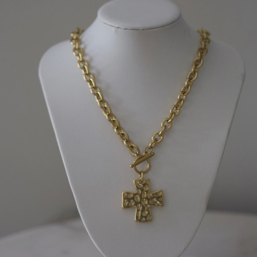 Hammered Cross Toggle Necklace/ Stainless Steel