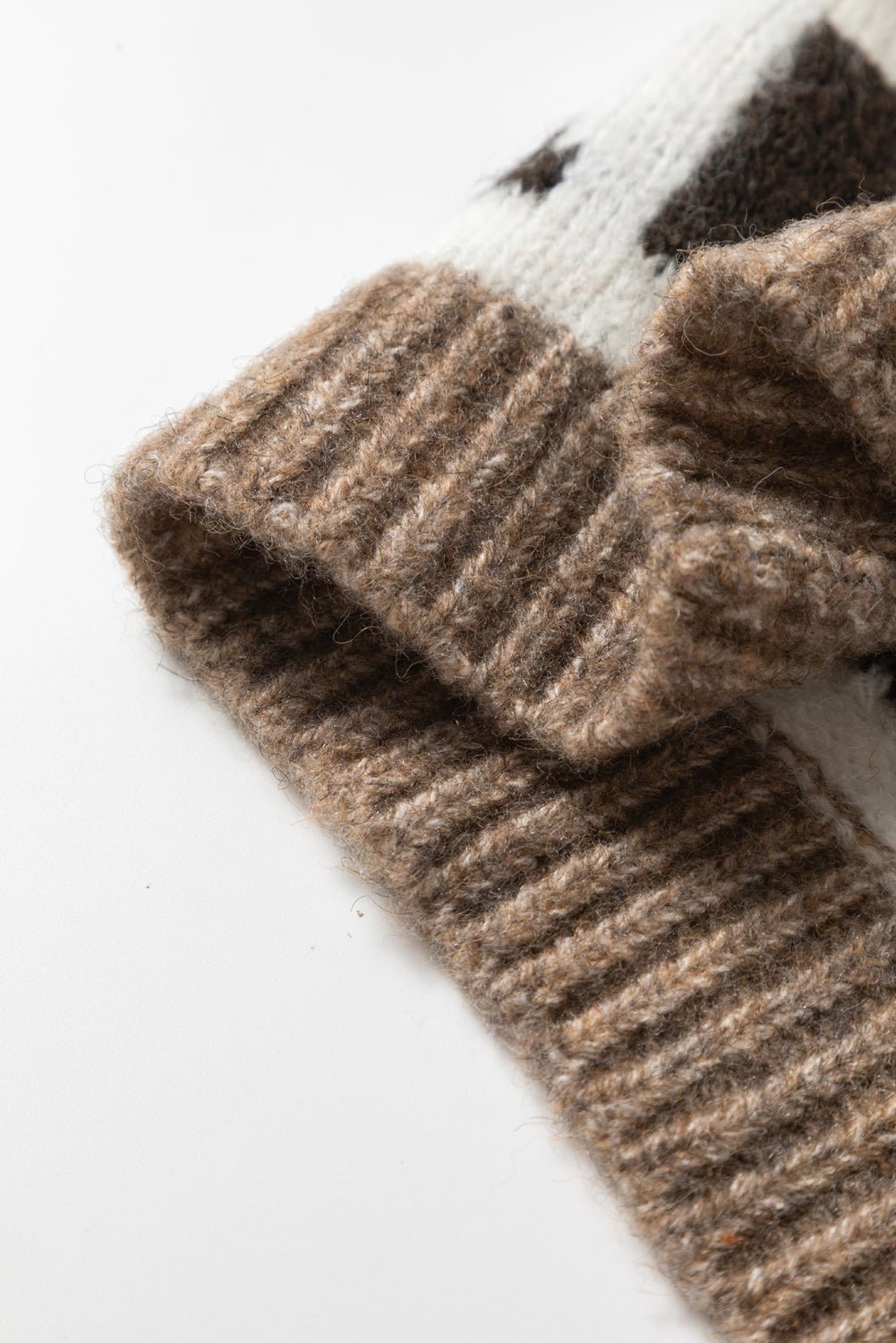 Adelynn Geometric Pattern Front Sweater - Hello Beautiful BoutiqueCardigansThreaded Pear