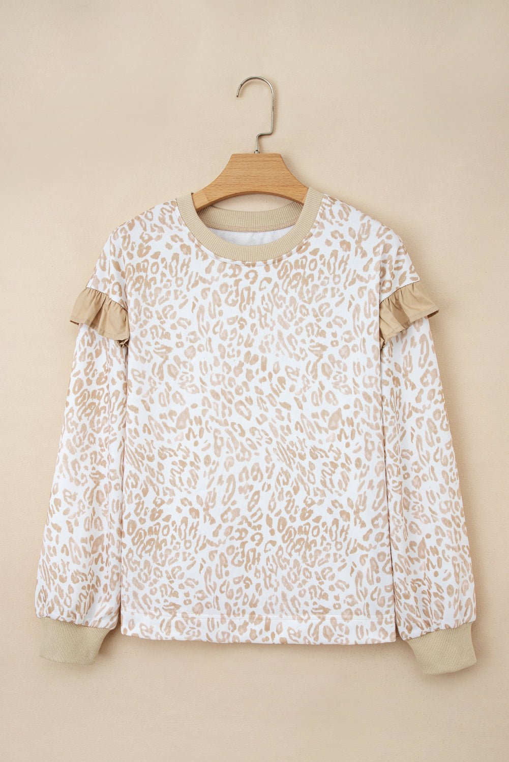 Aimee Detail Ribbed Trim Sweatshirt - Hello Beautiful BoutiqueSweatshirts & HoodiesThreaded Pear