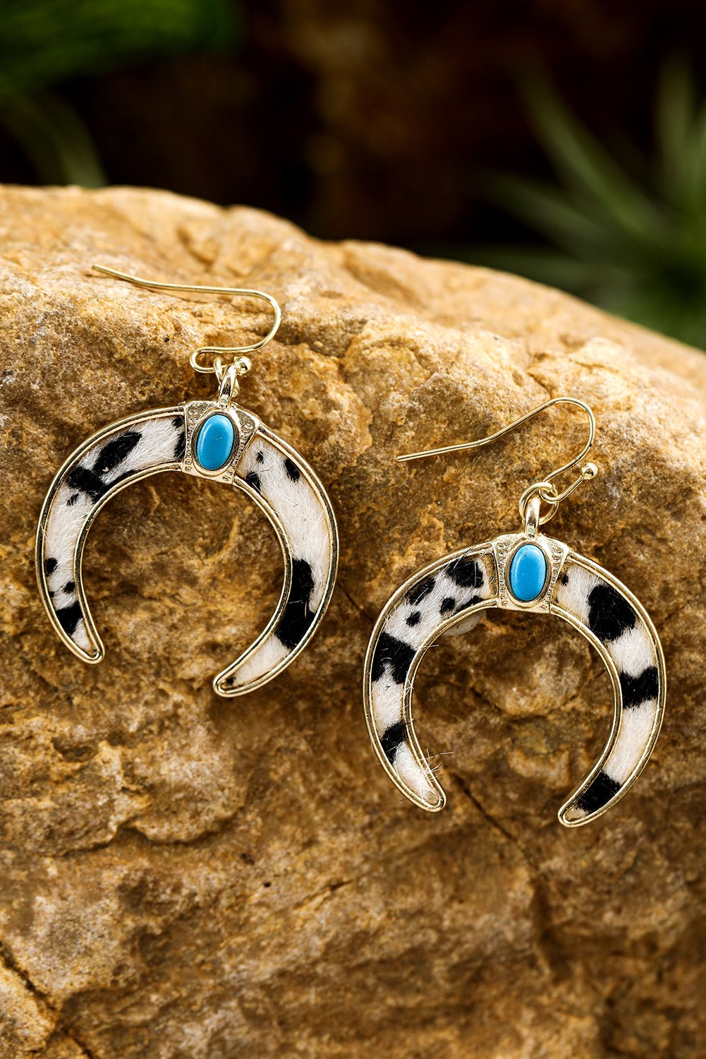 Alayah Crescent Shaped Dangle Earrings - Hello Beautiful BoutiqueJewelryThreaded Pear
