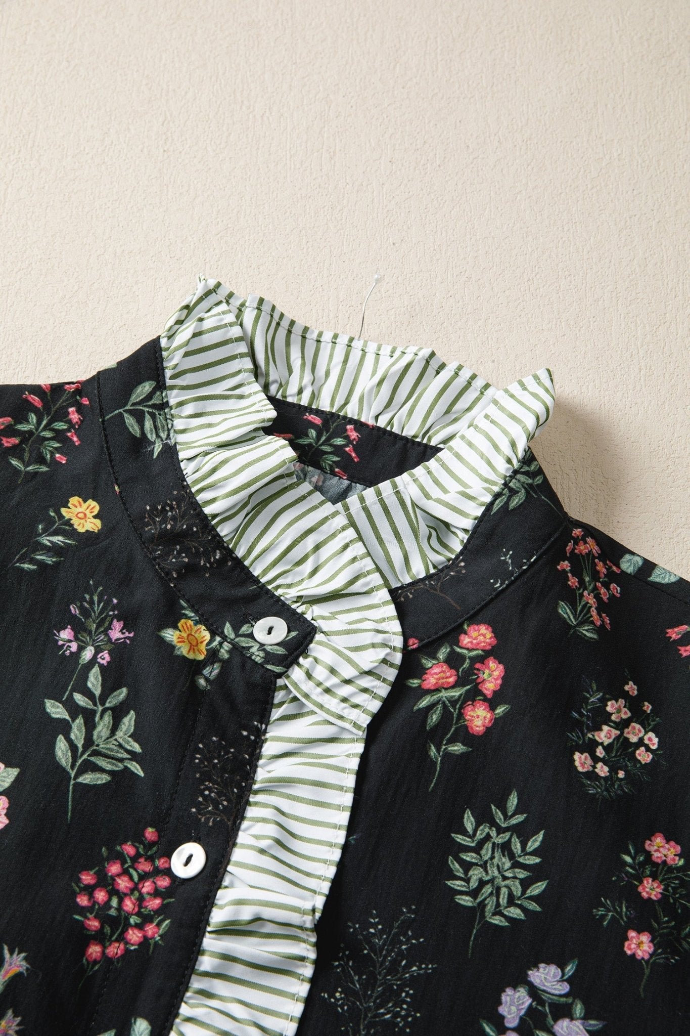 Aliya Short Sleeve Floral Shirt - Hello Beautiful BoutiqueBlouses & ShirtsThreaded Pear