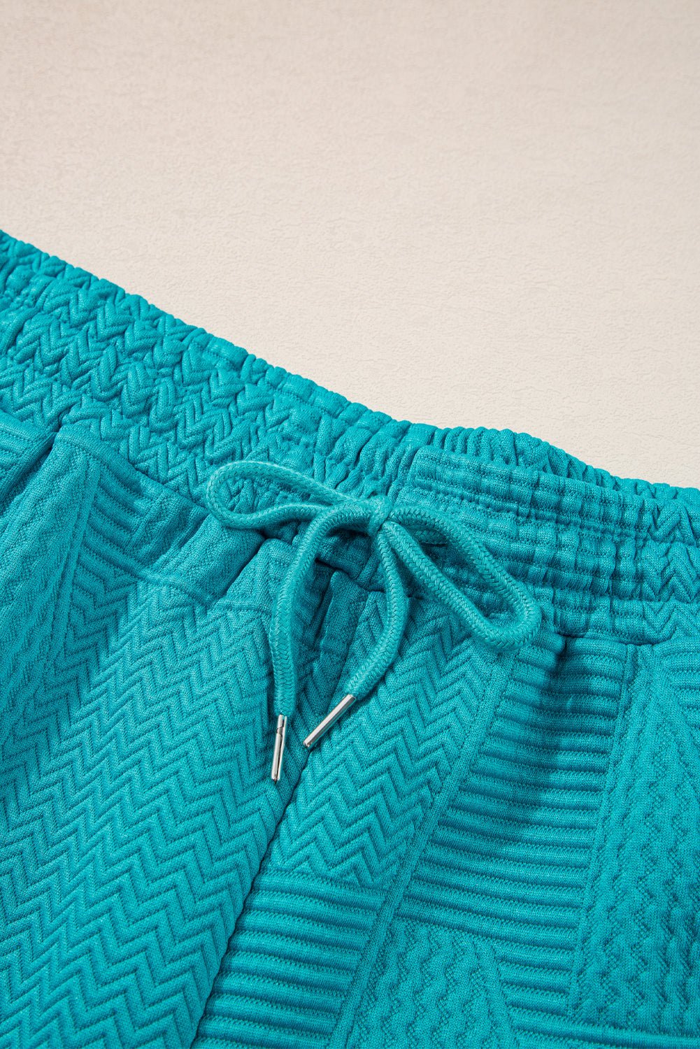 Allie Textured Ruffle Lounge Set - Hello Beautiful BoutiqueShort SetsThreaded Pear