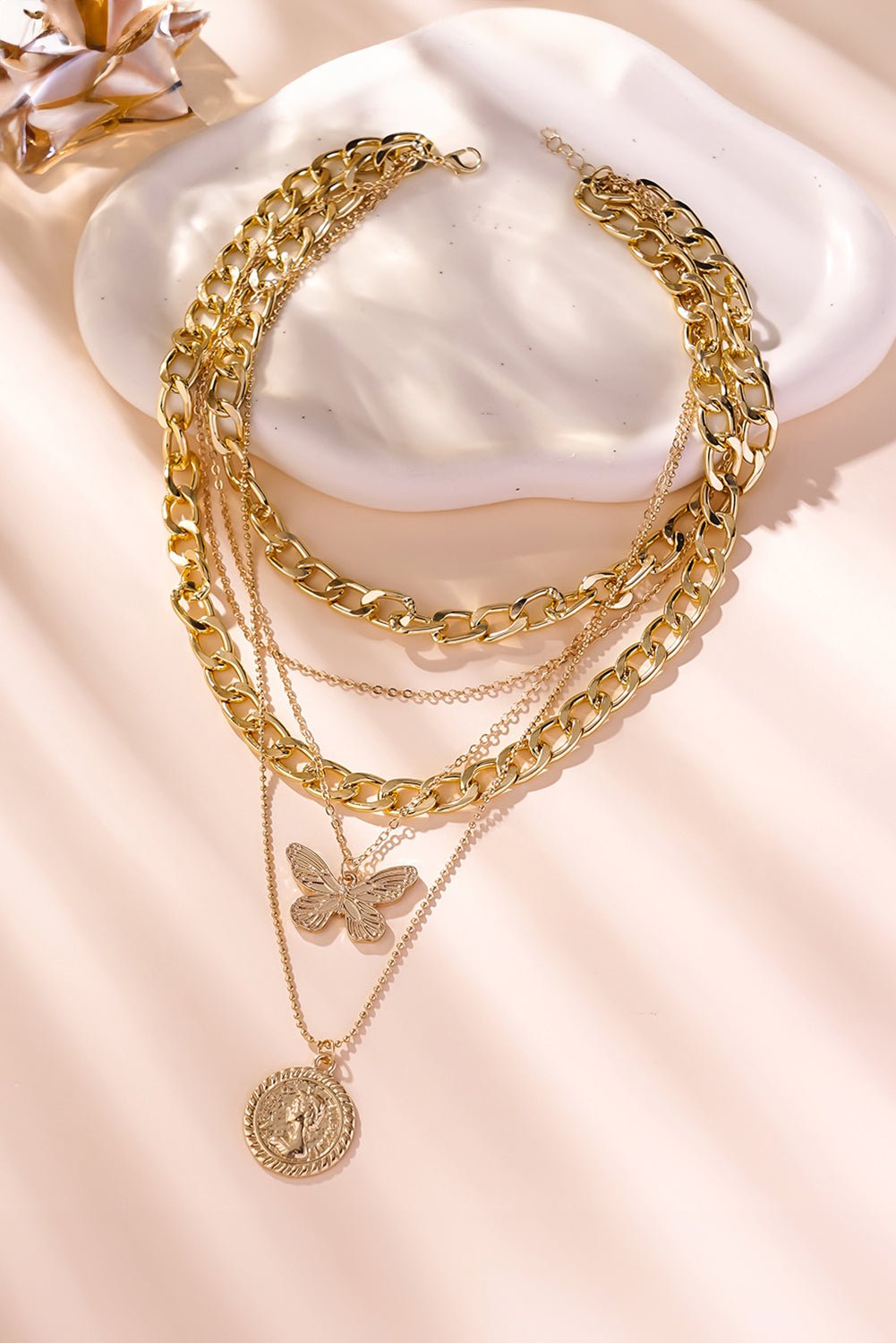 Amara Multilayer Butterfly Charm Necklace - Hello Beautiful BoutiqueJewelryThreaded Pear