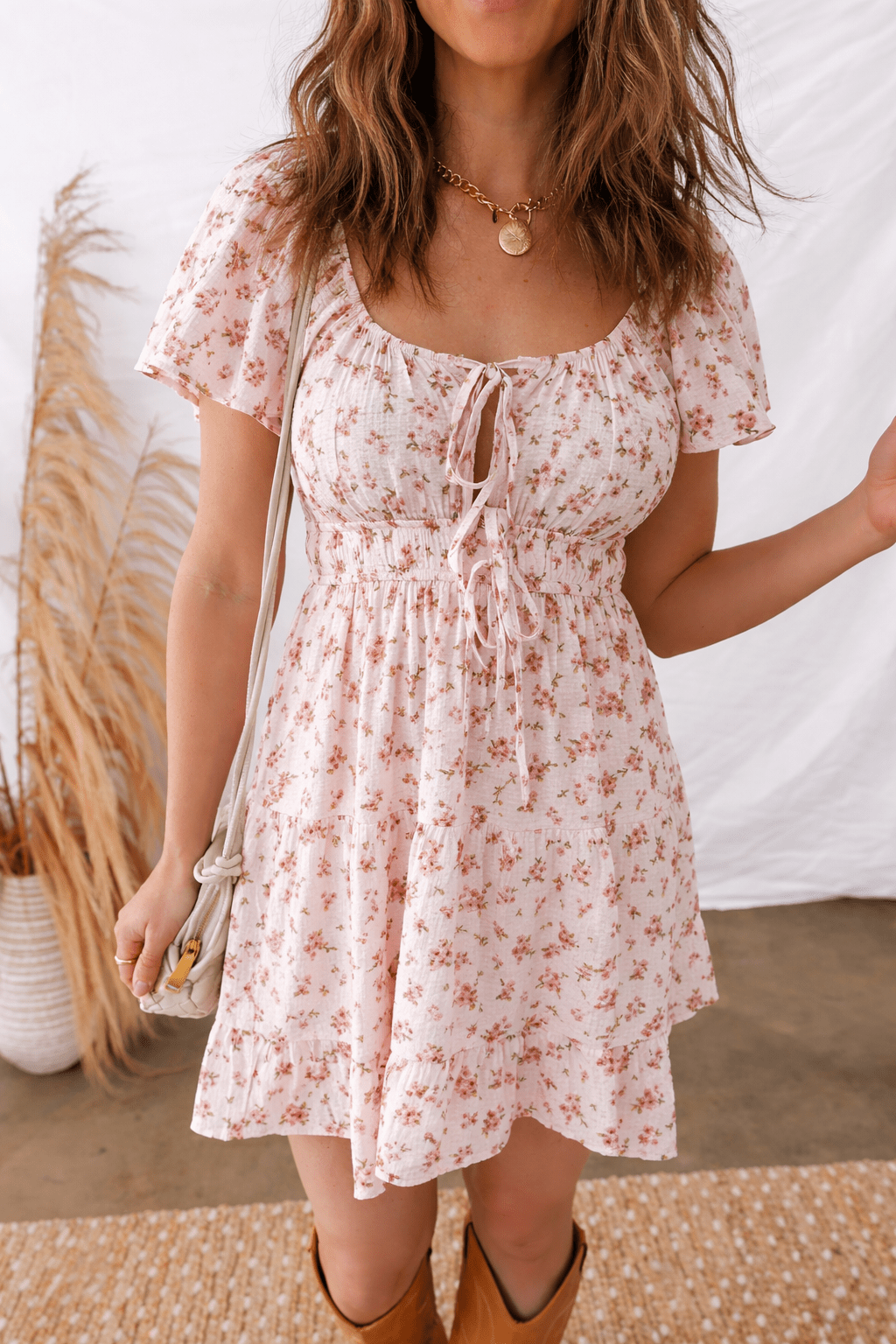 Amari Ruffled Floral Mini Dress - Hello Beautiful BoutiqueFloral DressesThreaded Pear