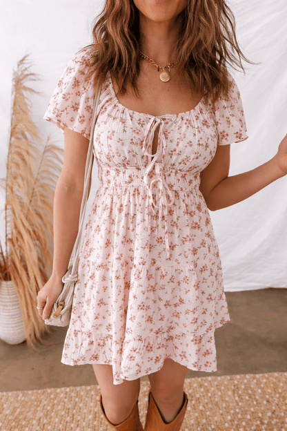 Amari Ruffled Floral Mini Dress - Hello Beautiful BoutiqueFloral DressesThreaded Pear