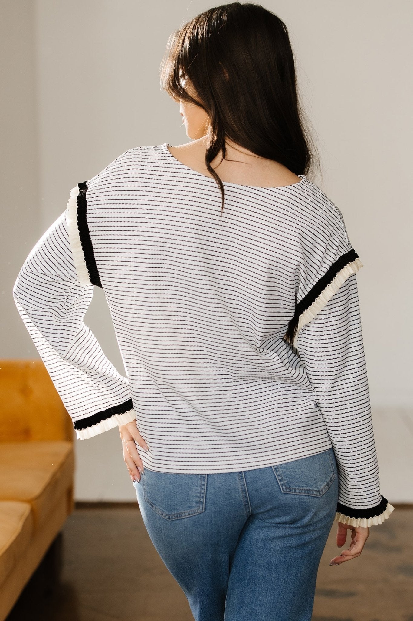 Anya Ruffle Trim Loose Long Sleeve Top - Hello Beautiful BoutiqueLong Sleeve TopsThreaded Pear