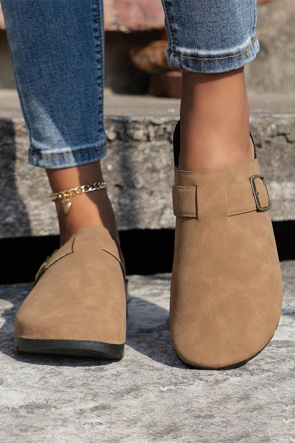 Ariyah Suede Buckle Detail Slippers - Hello Beautiful BoutiqueSlippersThreaded Pear