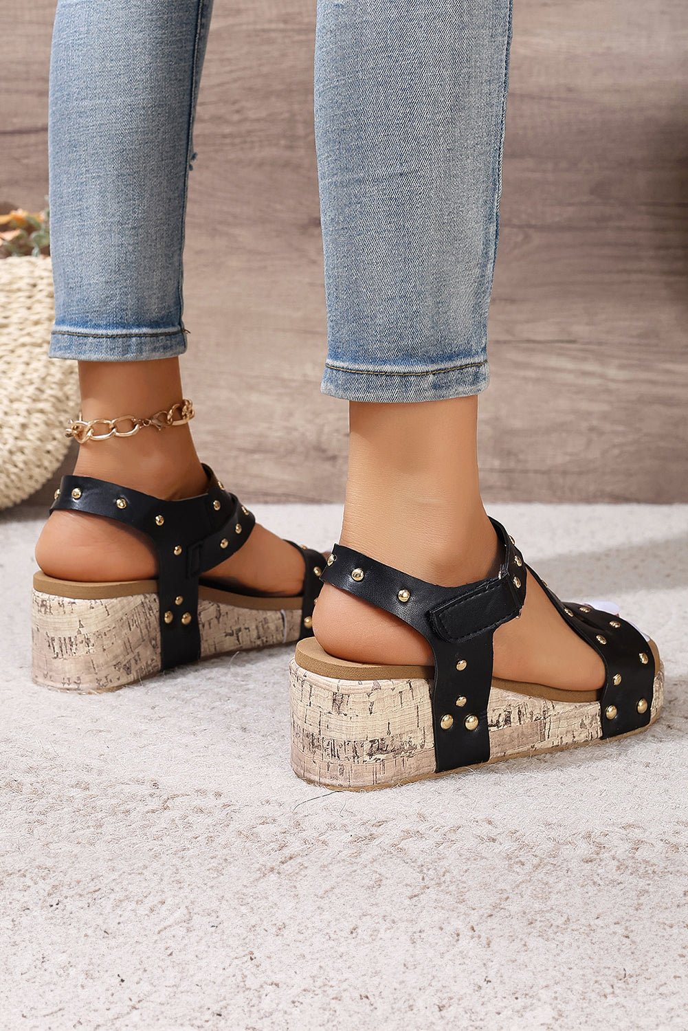 Arleth Out Leather Wedge Sandals - Hello Beautiful BoutiqueSandalsThreaded Pear
