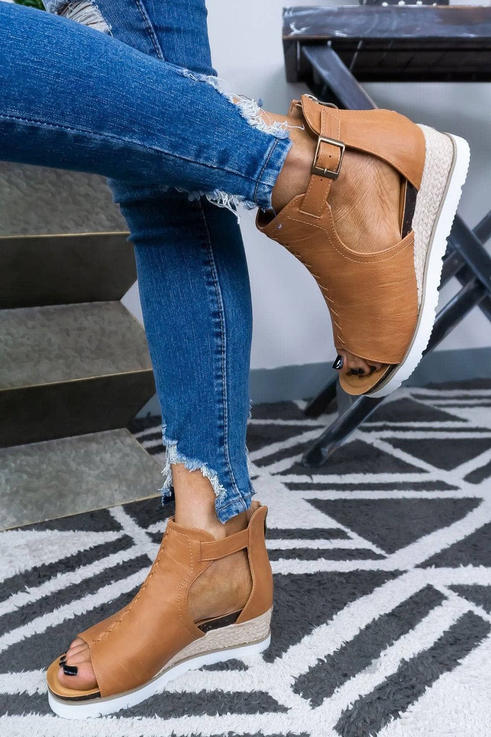Ashley Buckle Strap Platform Sandals - Hello Beautiful BoutiqueSandalsThreaded Pear