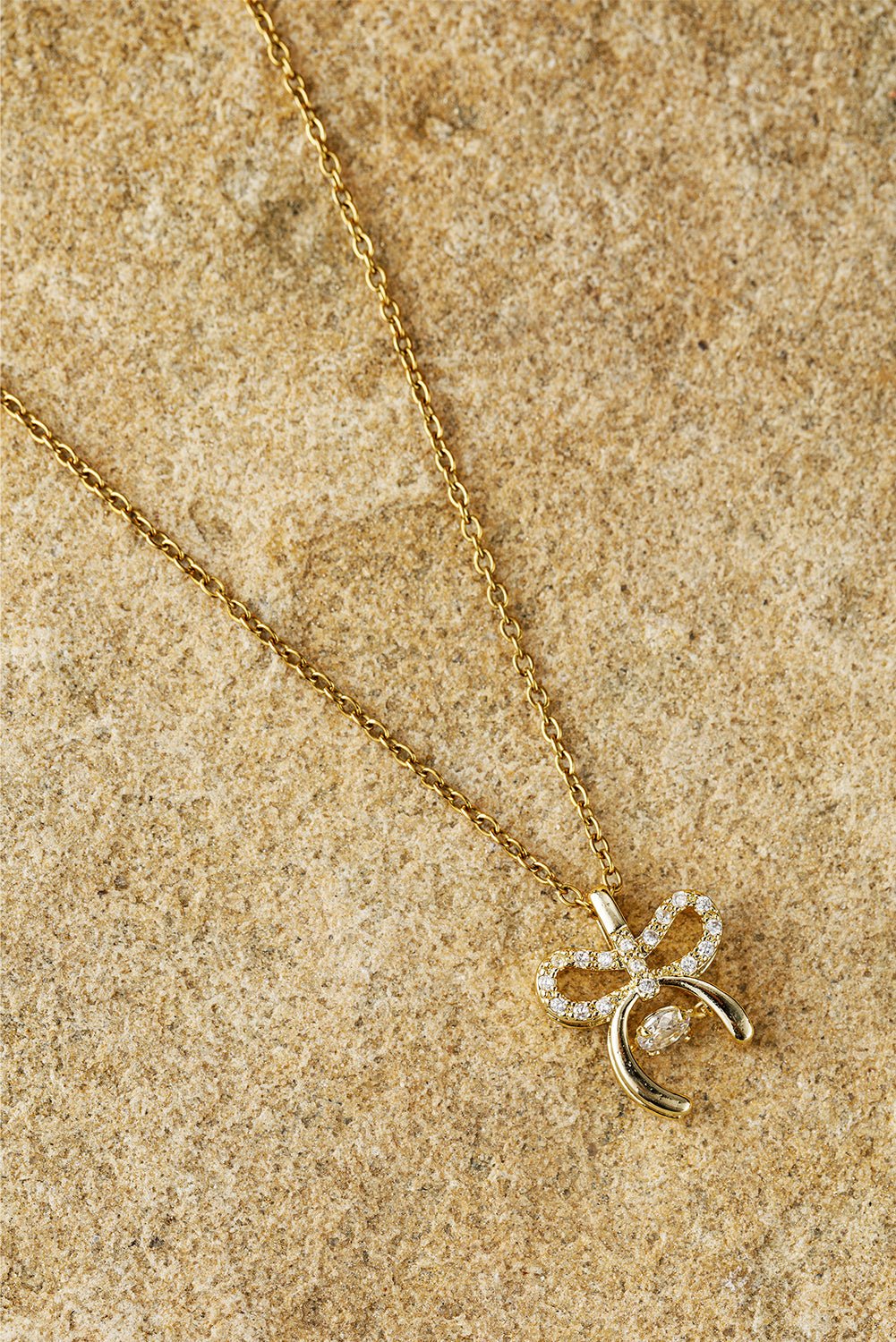 Athena Pendant Plated alloy Necklace - Hello Beautiful BoutiqueJewelryThreaded Pear