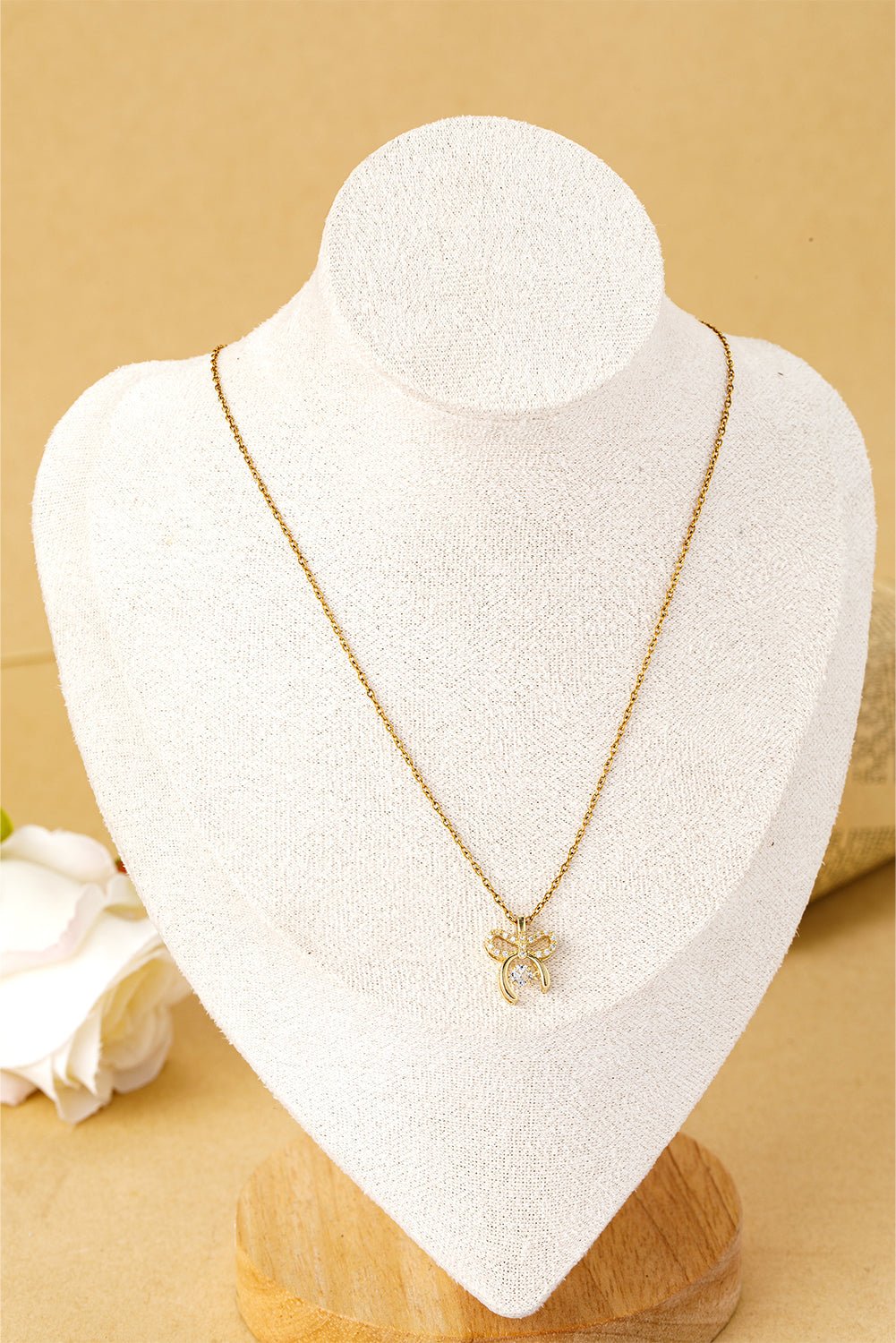 Athena Pendant Plated alloy Necklace - Hello Beautiful BoutiqueJewelryThreaded Pear