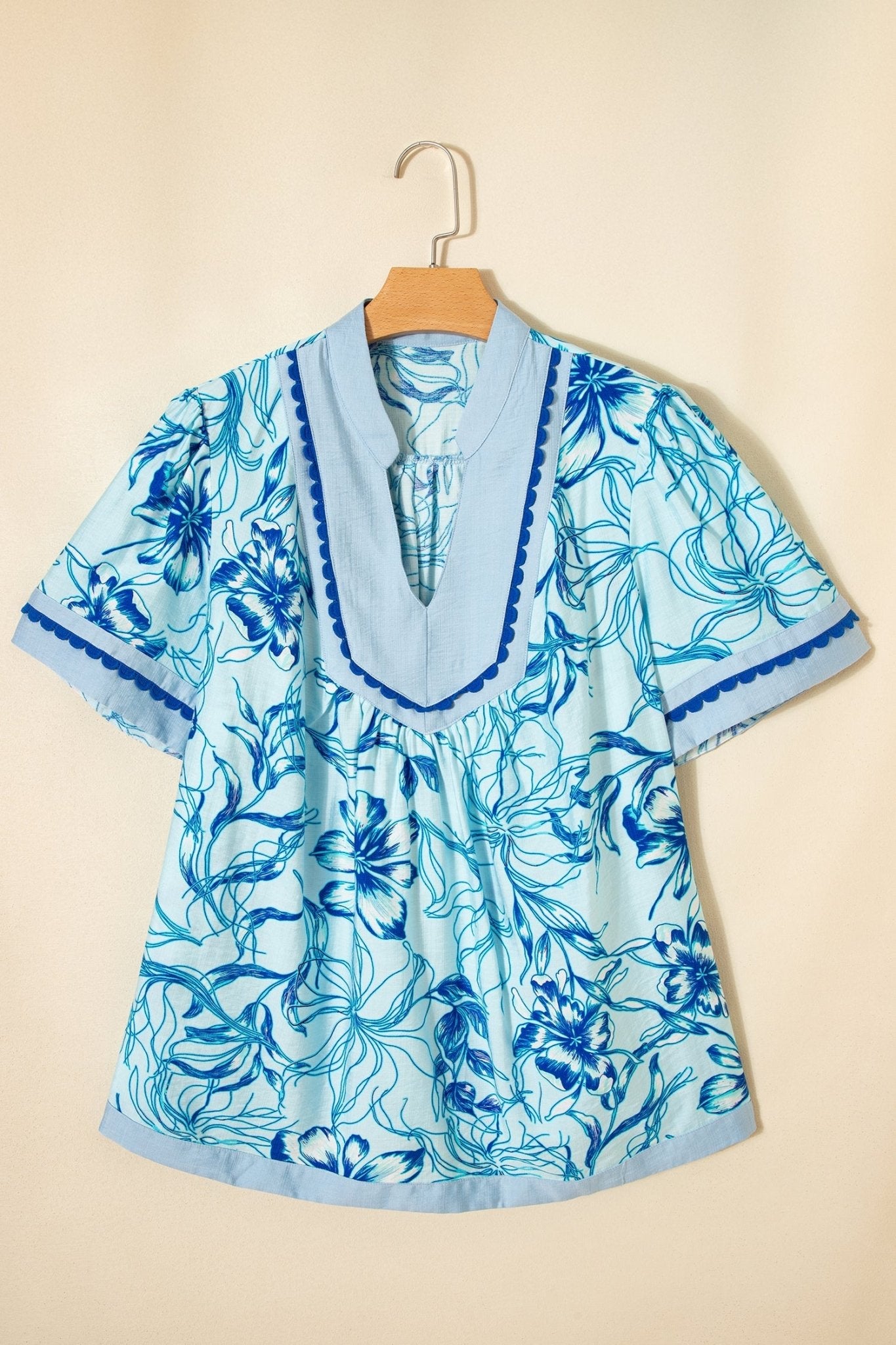 Aylin Floral Short Sleeve PLUS Blouse - Hello Beautiful BoutiquePlus Size Blouses & ShirtsThreaded Pear