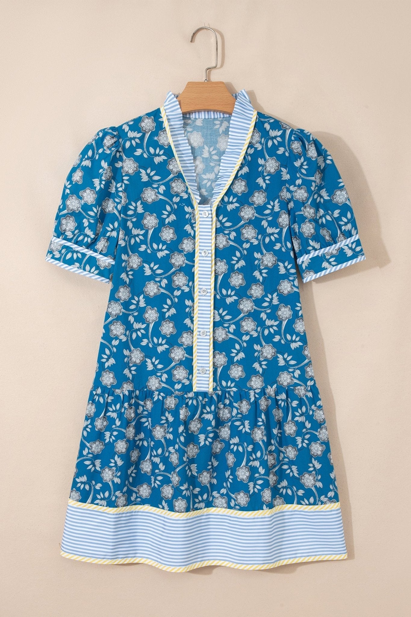 Azalea Short Sleeve Floral Dress - Hello Beautiful BoutiqueFloral DressesThreaded Pear