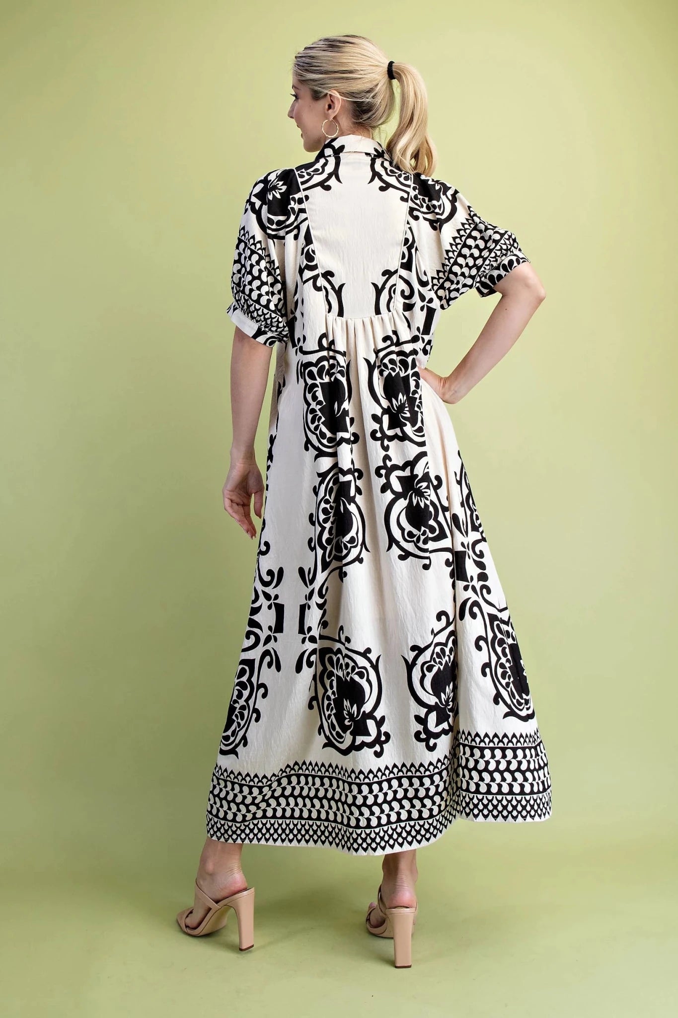 Boho - Chic Mixed Print Smocked Midi Dress with Puff Sleeves - Hello Beautiful BoutiqueDressGigio