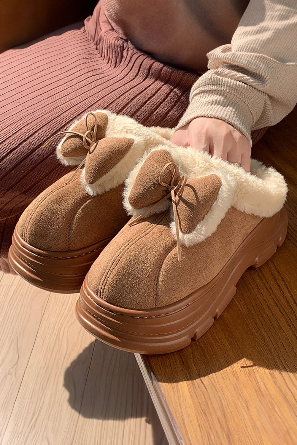 Brynlee Bow Decor Clog Slippers - Hello Beautiful BoutiqueSlippersThreaded Pear