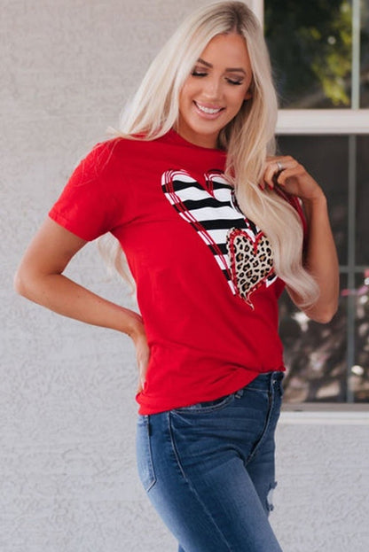 Brynleigh Shaped Print T Shirt - Hello Beautiful BoutiqueGraphic TeesThreaded Pear
