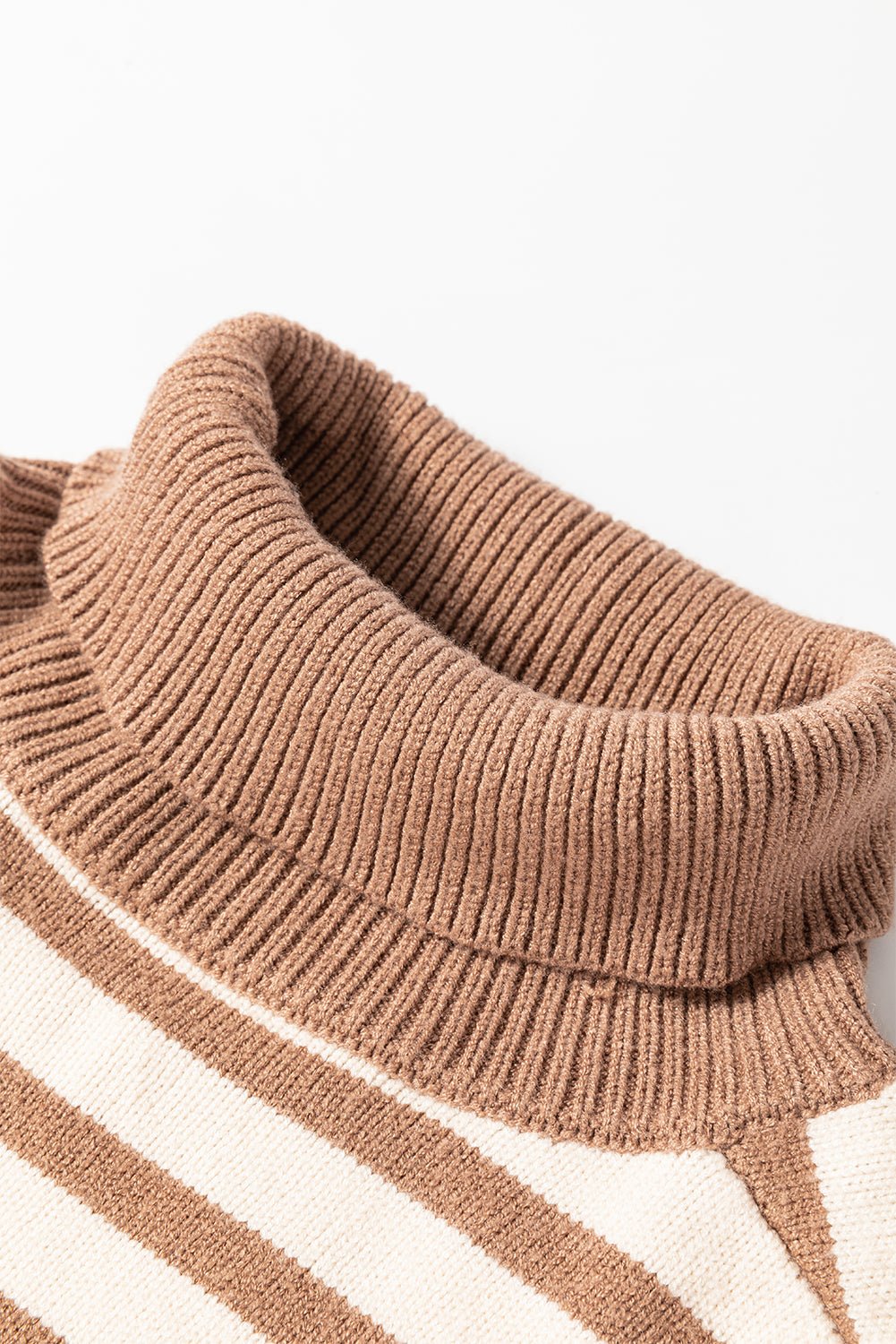 Caroline Bishop Sleeve Turtleneck Sweater - Hello Beautiful BoutiqueSweatersThreaded Pear