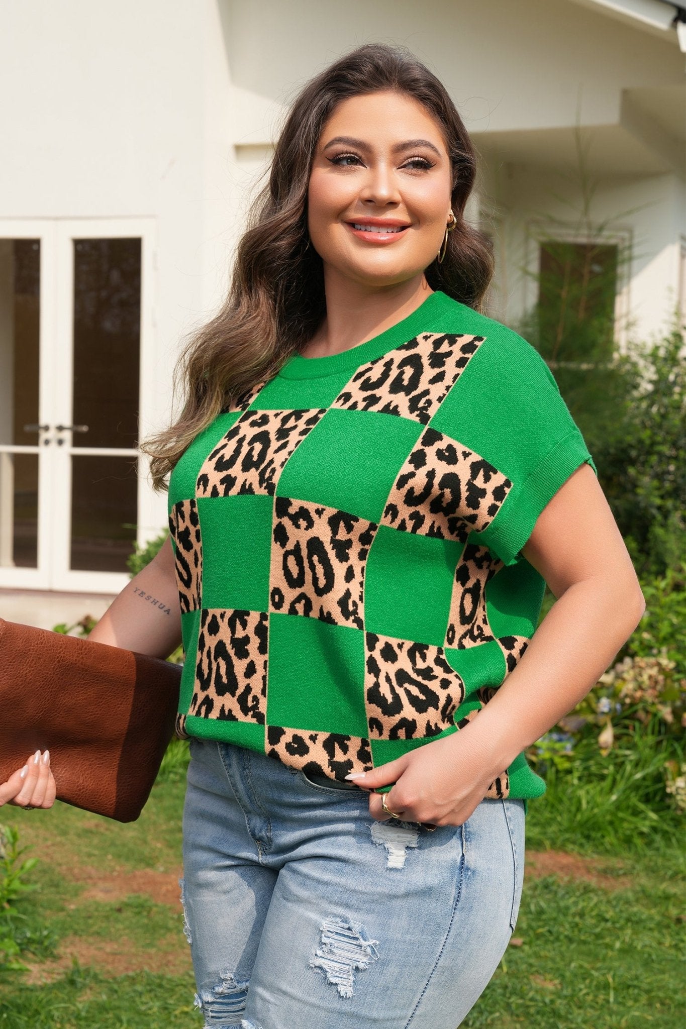 Cattleya Checkered Short Sleeve PLUS Sweater - Hello Beautiful BoutiquePlus Size Sweaters & CardigansThreaded Pear