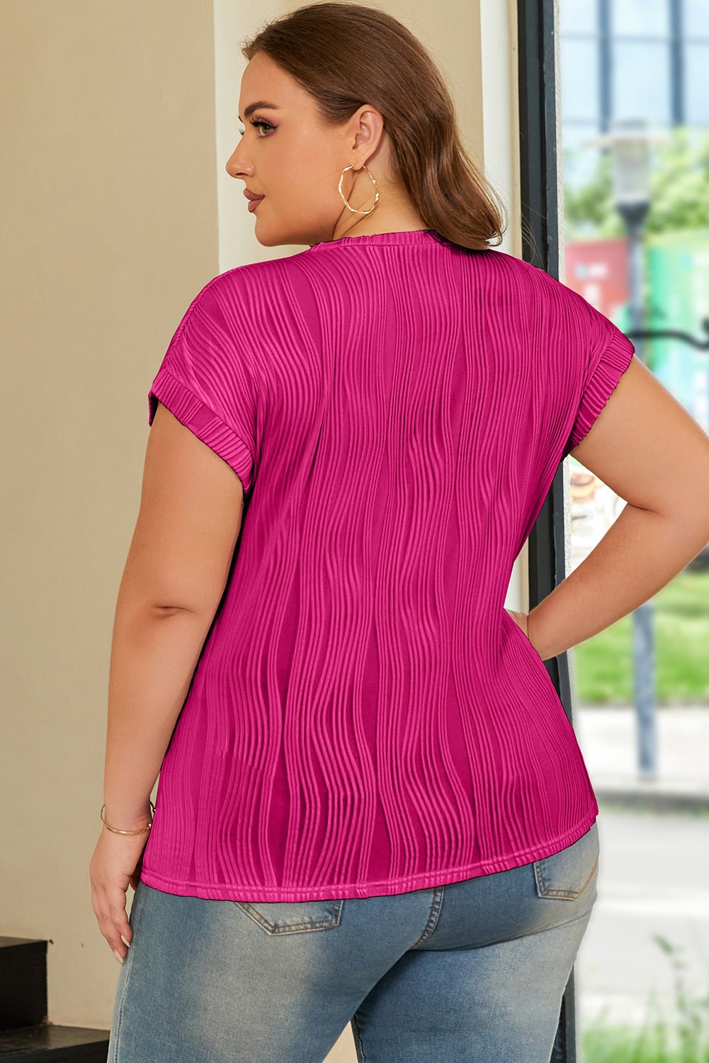 Clover Color Wavy Textured PLUS Tee - Hello Beautiful BoutiquePlus Size Tops & TeesThreaded Pear