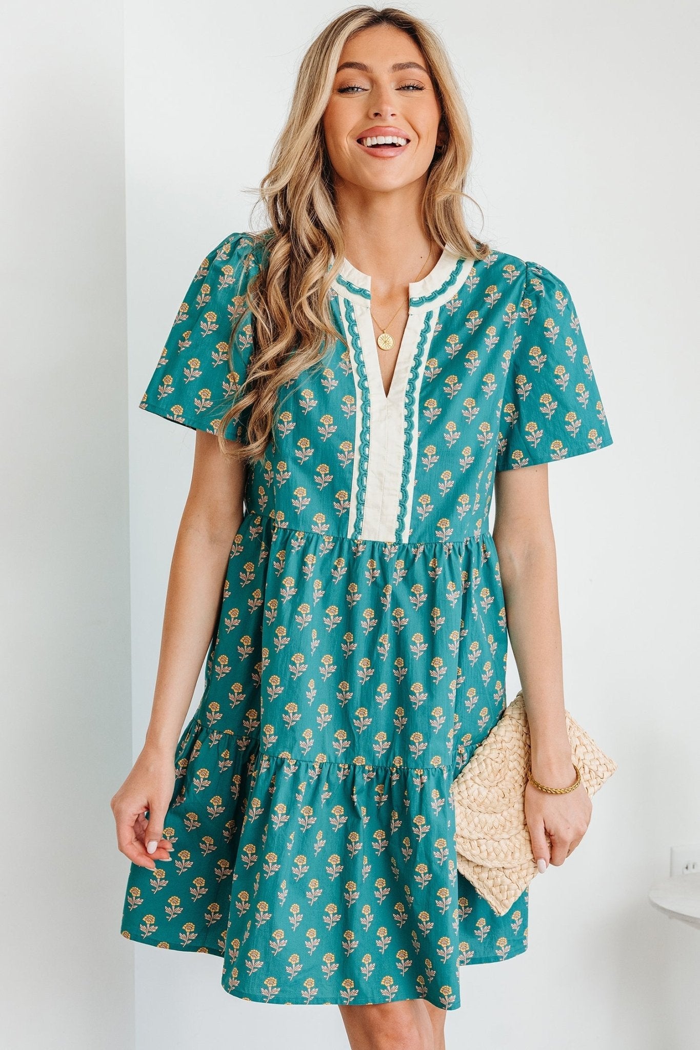 Clover Short Sleeve Floral Dress - Hello Beautiful BoutiqueFloral DressesThreaded Pear