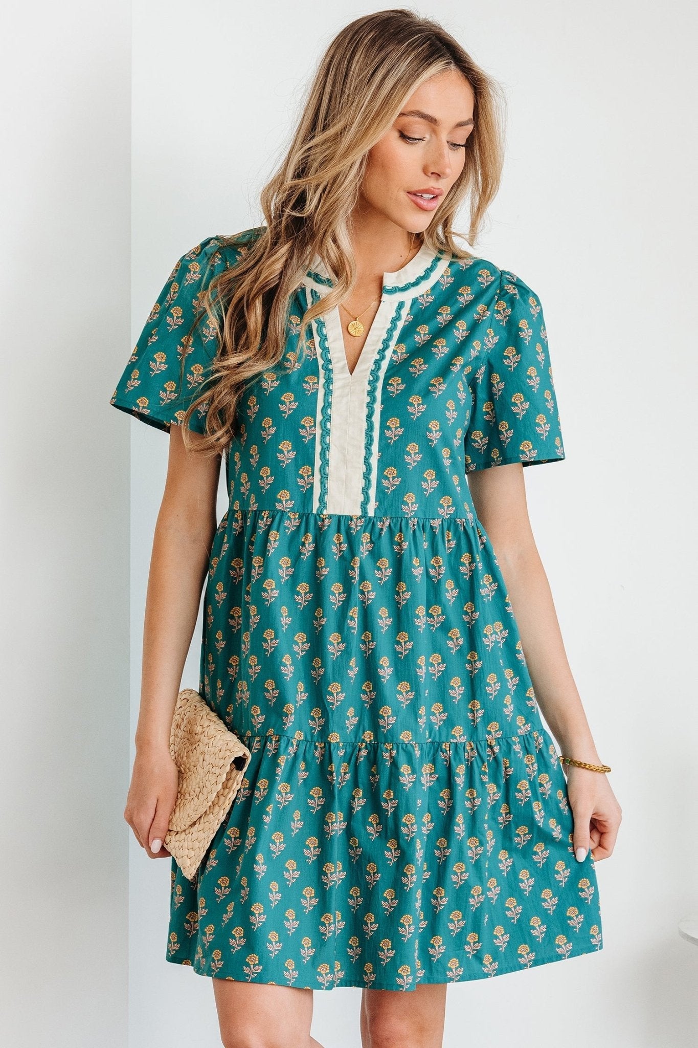 Clover Short Sleeve Floral Dress - Hello Beautiful BoutiqueFloral DressesThreaded Pear