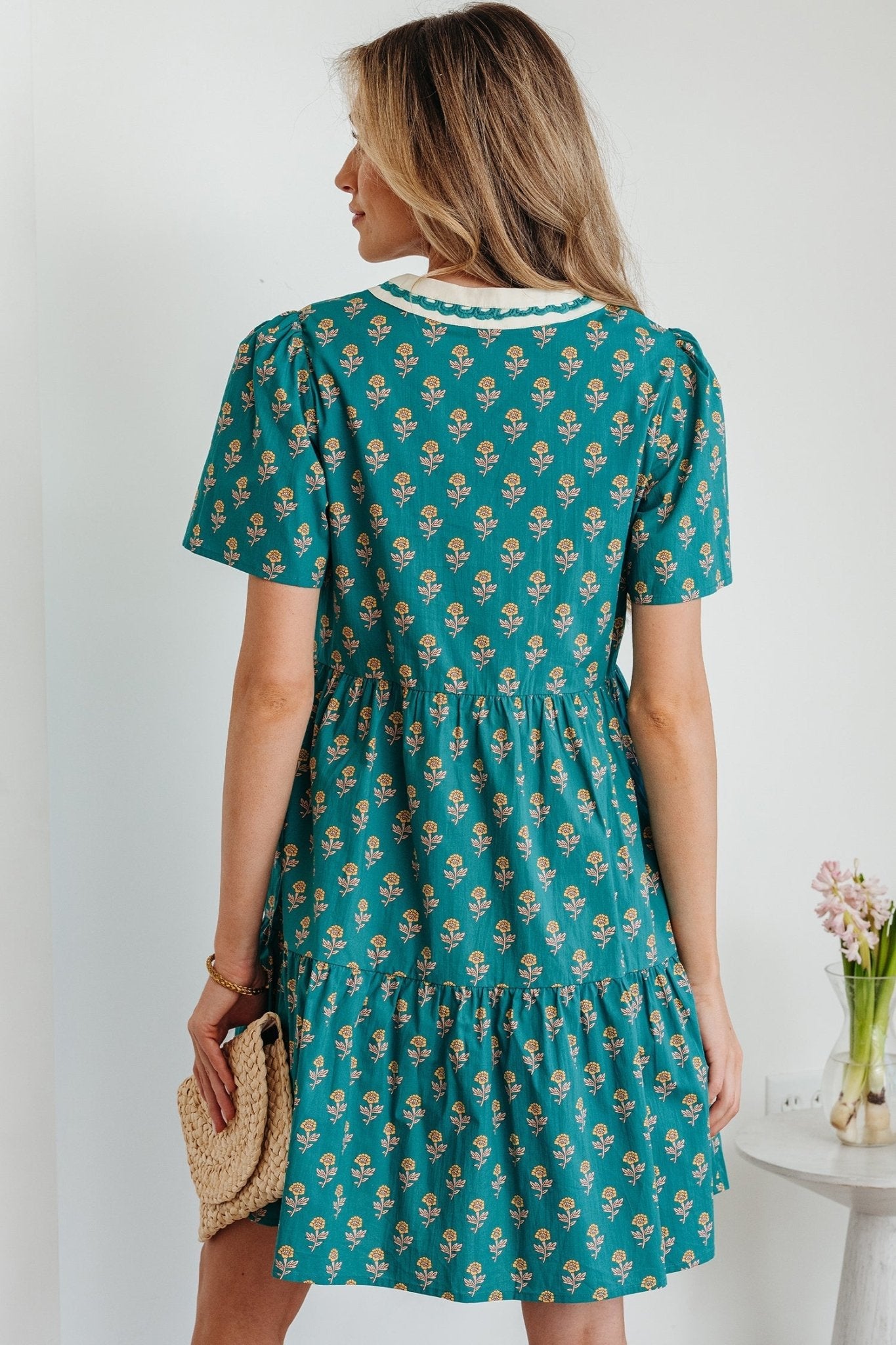 Clover Short Sleeve Floral Dress - Hello Beautiful BoutiqueFloral DressesThreaded Pear