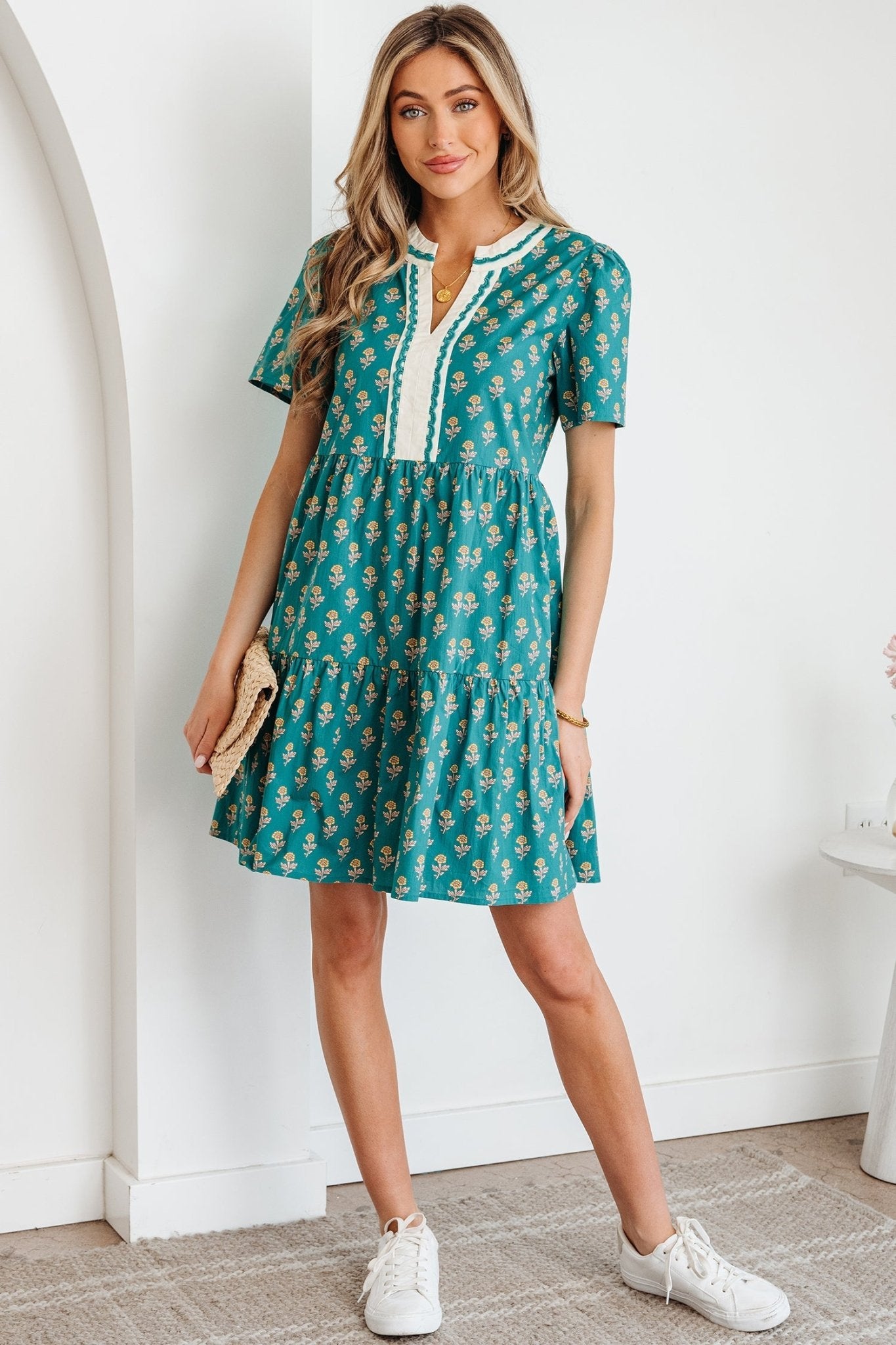 Clover Short Sleeve Floral Dress - Hello Beautiful BoutiqueFloral DressesThreaded Pear