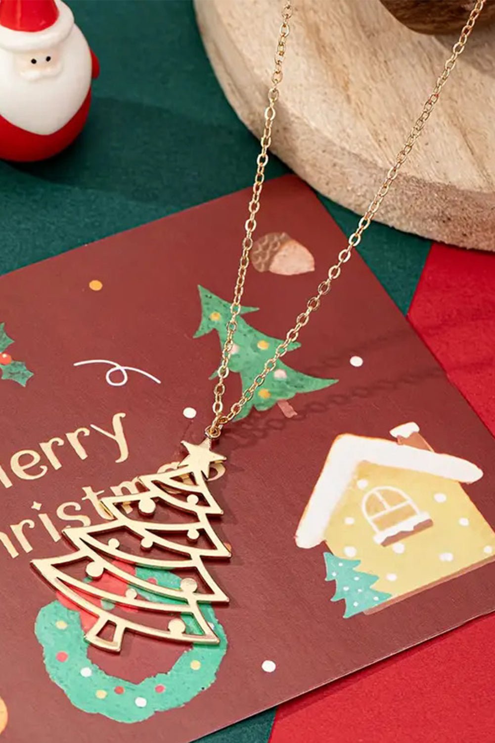 Delilah Hollowed Christmas Tree Necklace - Hello Beautiful BoutiqueJewelryThreaded Pear