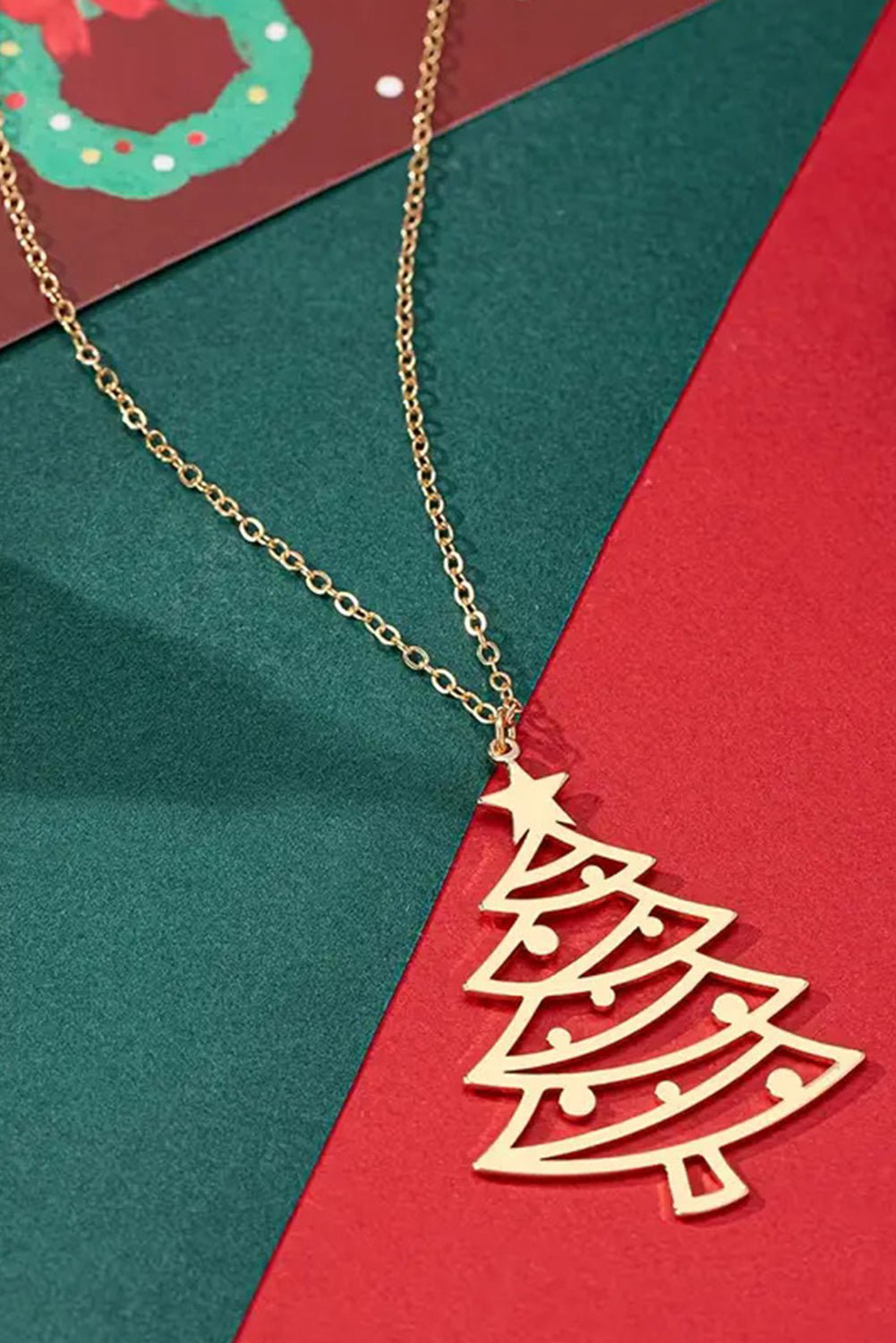 Delilah Hollowed Christmas Tree Necklace - Hello Beautiful BoutiqueJewelryThreaded Pear