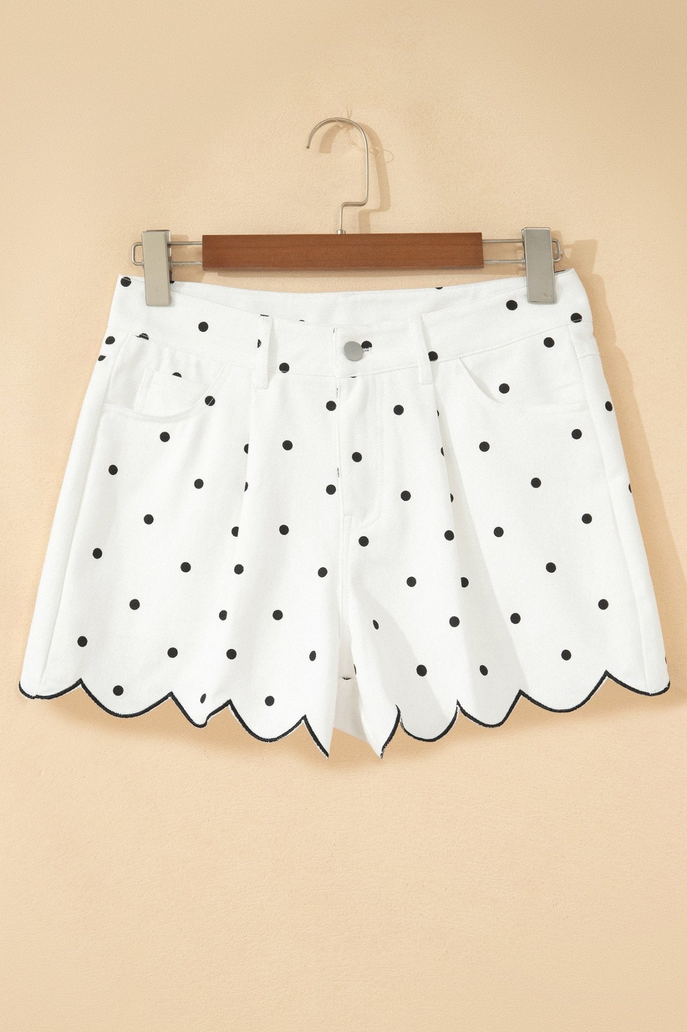 Elise Embroidered Scallop Hem Shorts - Hello Beautiful BoutiqueCasual ShortsThreaded Pear