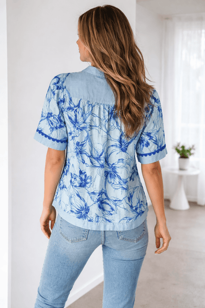 Elowen Short Sleeve Floral Blouse - Hello Beautiful BoutiqueBlouses & ShirtsThreaded Pear