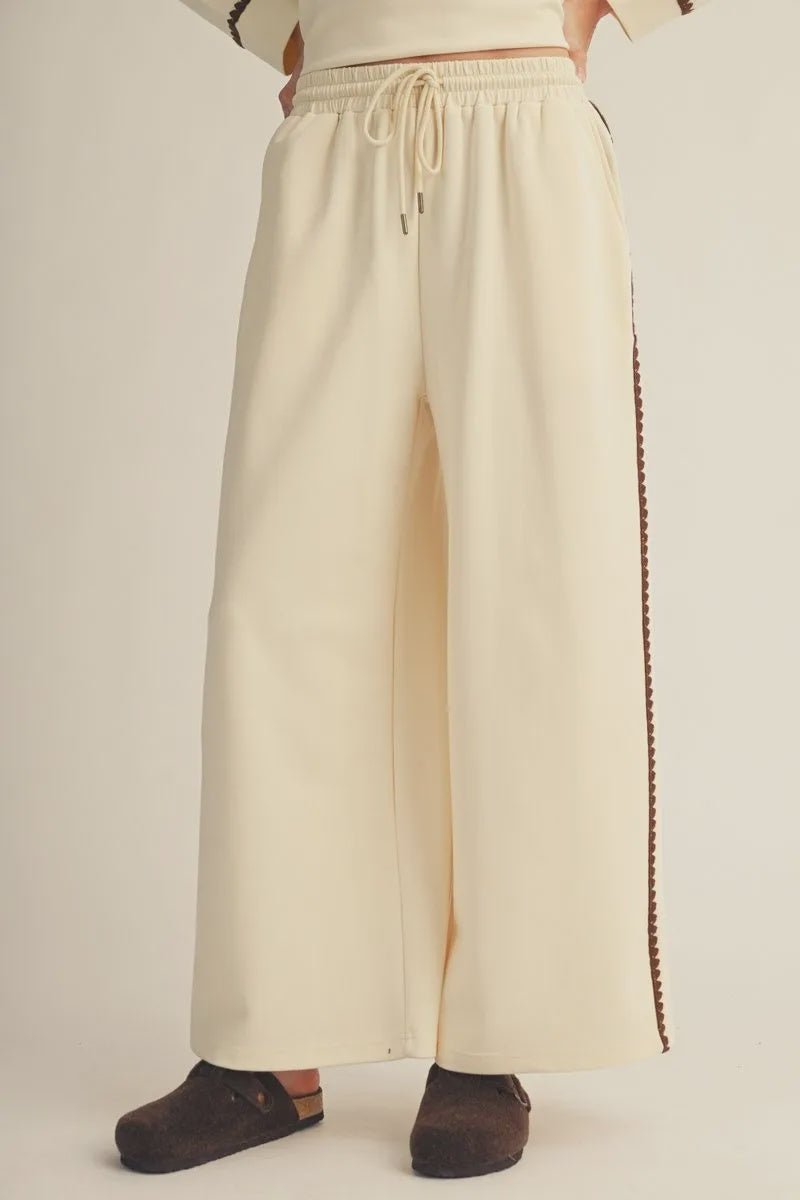 Embroidered Scallop Drawstring Wide-Leg Sweatpants G51133 - Hello Beautiful BoutiqueJodifl