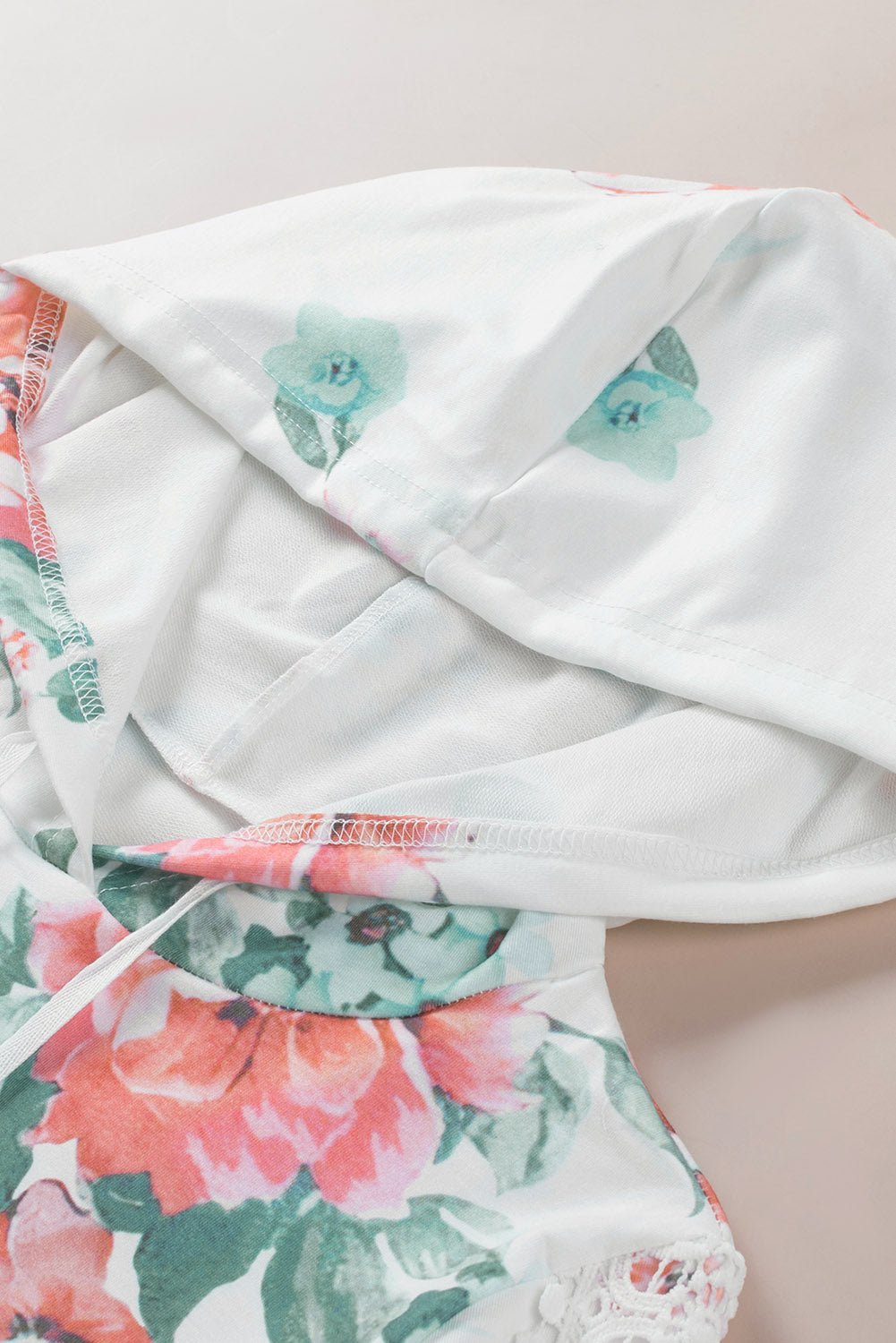 Emilie Contrast Long Sleeve Hoodie - Hello Beautiful BoutiqueSweatshirts & HoodiesThreaded Pear