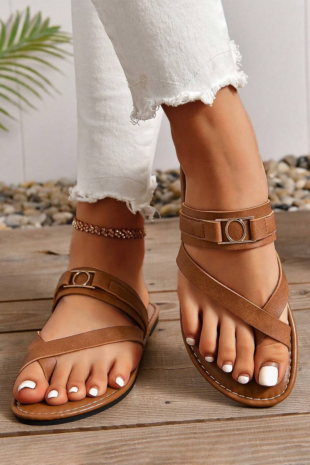 Everleigh Buckle Leathered Flat Slippers - Hello Beautiful BoutiqueSlippersThreaded Pear