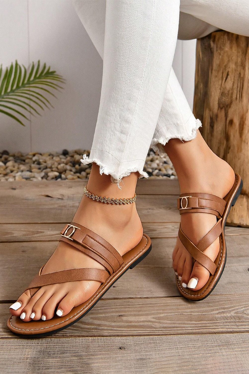 Everleigh Buckle Leathered Flat Slippers - Hello Beautiful BoutiqueSlippersThreaded Pear