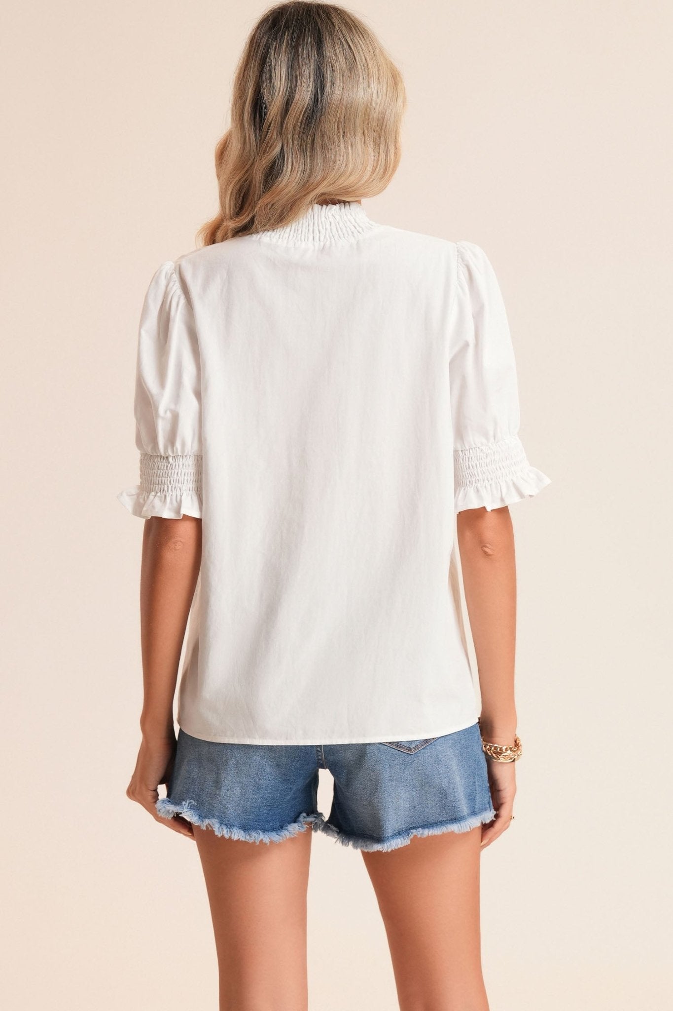 Gabriela Trim Short Sleeve Blouse - Hello Beautiful BoutiqueBlank ApparelThreaded Pear