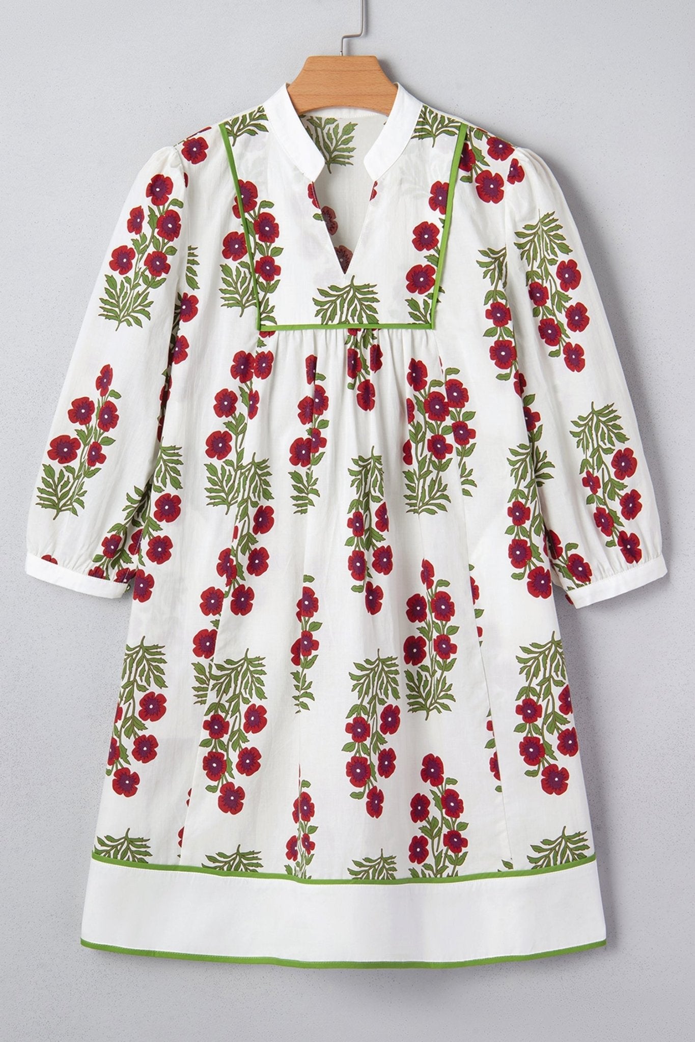 Halo Sleeve Loose Floral Dress - Hello Beautiful BoutiqueFloral DressesThreaded Pear