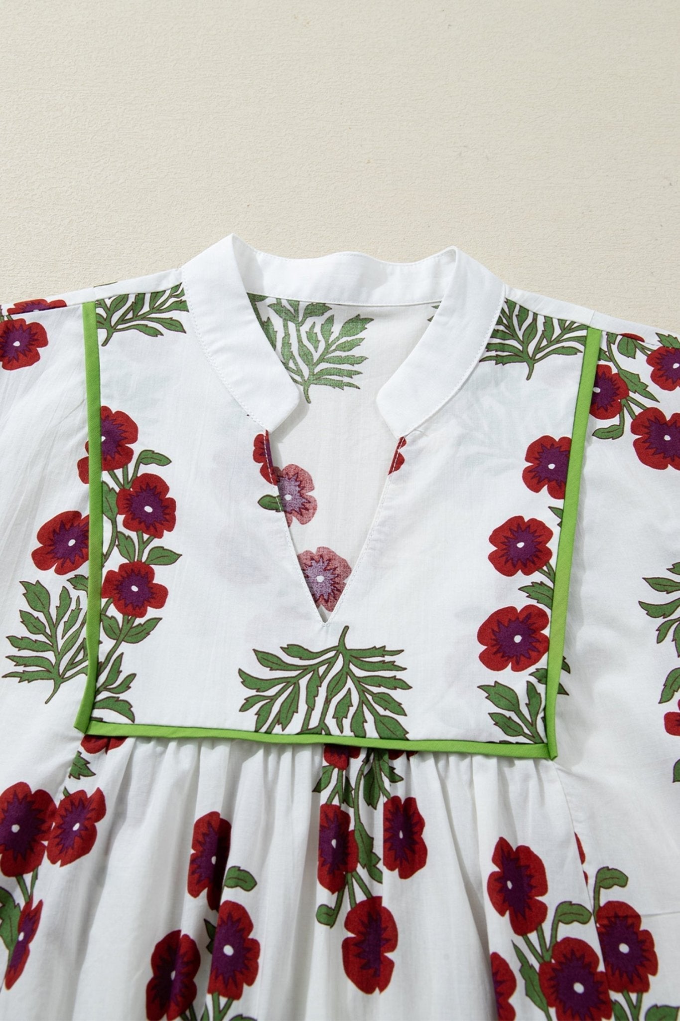 Halo Sleeve Loose Floral Dress - Hello Beautiful BoutiqueFloral DressesThreaded Pear