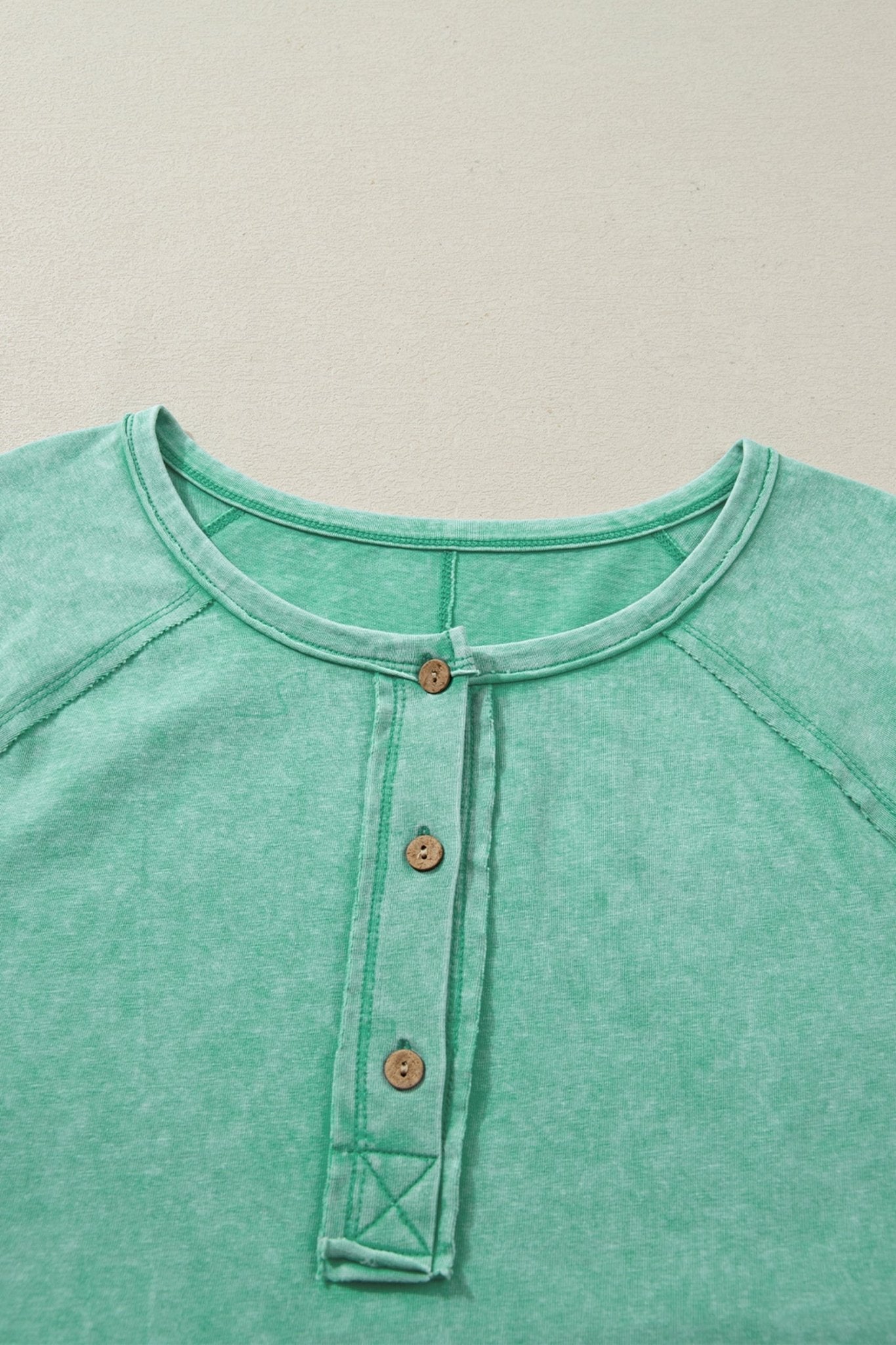 Holland Mineral Wash T Shirt - Hello Beautiful BoutiqueTops & TeesThreaded Pear