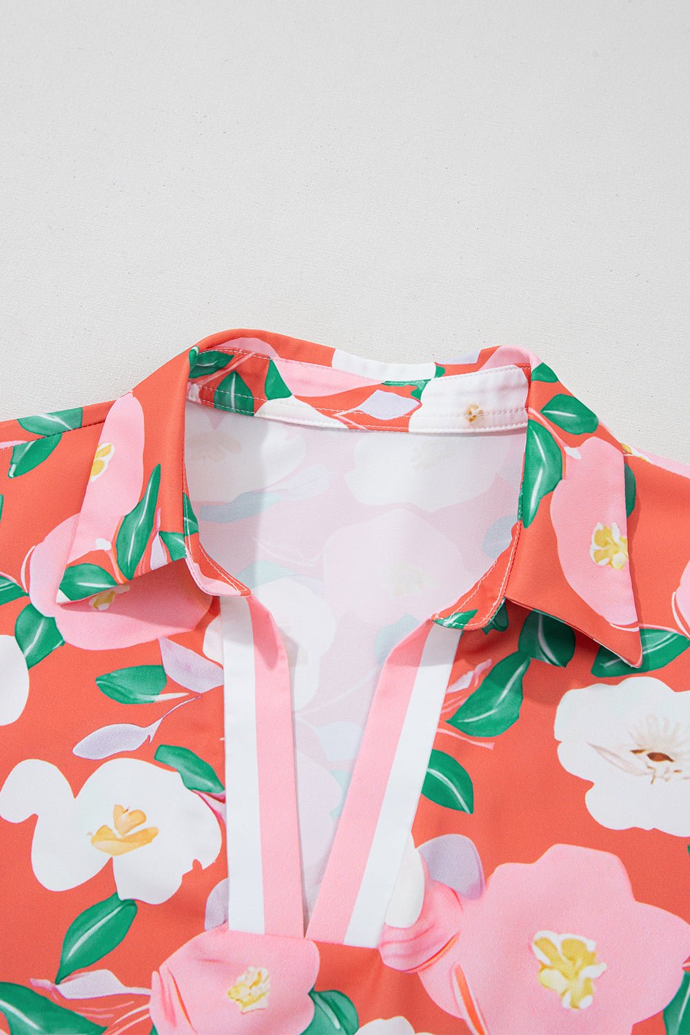 Ivory Polo Collar T Shirt - Hello Beautiful BoutiqueFloral DressesThreaded Pear