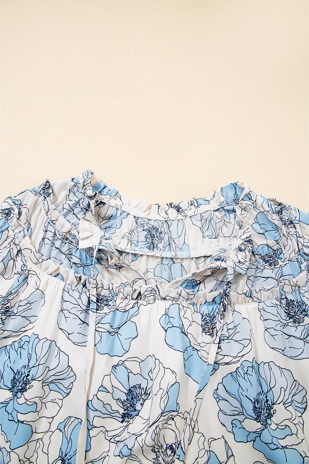Juliana Sleeve Flowy Mini Dress - Hello Beautiful BoutiqueFloral DressesThreaded Pear