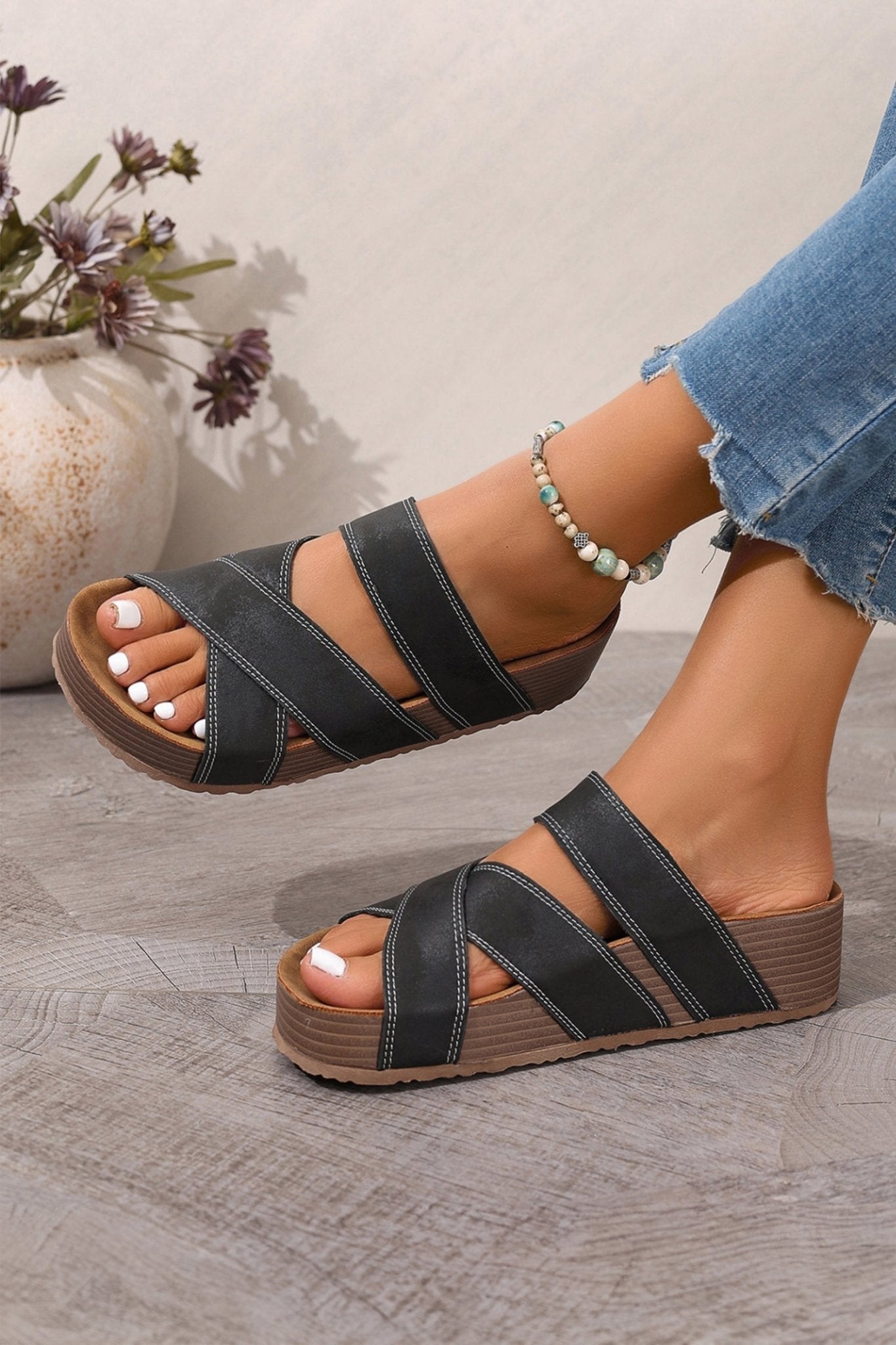 Kathryn Band Retro Platform Slippers - Hello Beautiful BoutiqueSlippersThreaded Pear
