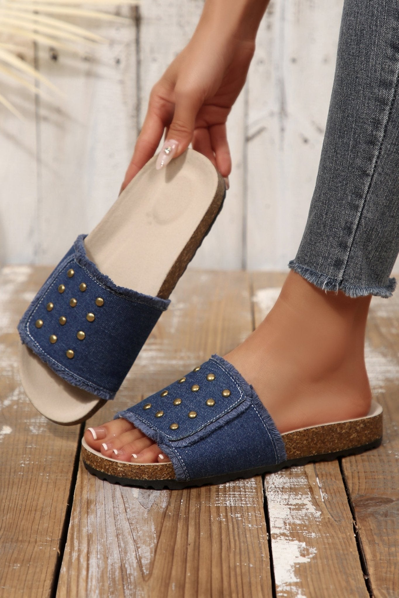 Kennedi Retro Studded Detail Slippers - Hello Beautiful BoutiqueSlippersThreaded Pear