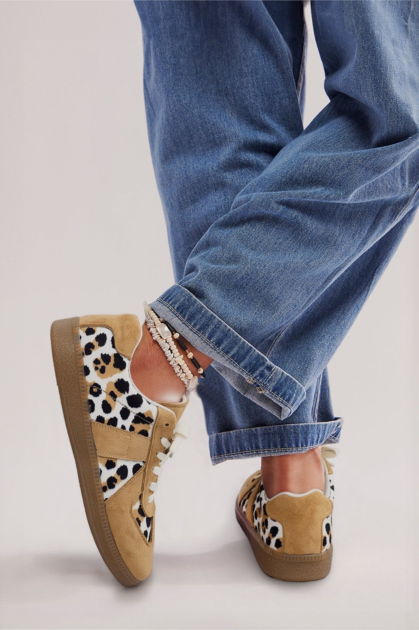 Kyla Lace Up Flat Shoes - Hello Beautiful BoutiqueWomens ShoesThreaded Pear