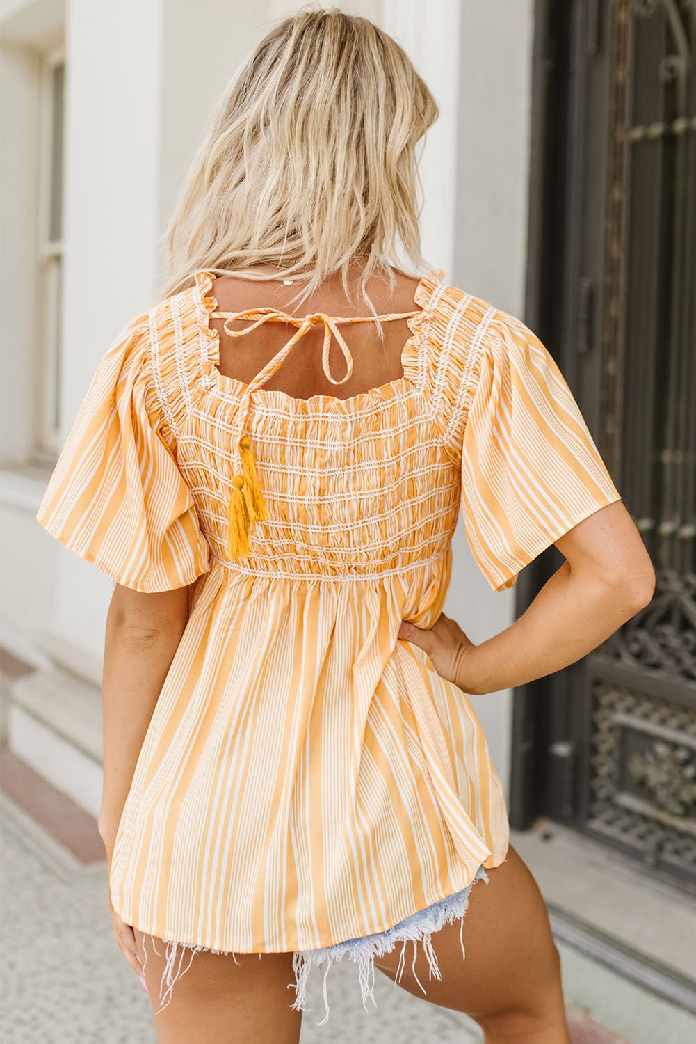 Lakelyn Print Smocked Flowy Blouse - Hello Beautiful Boutique20% OFFThreaded Pear